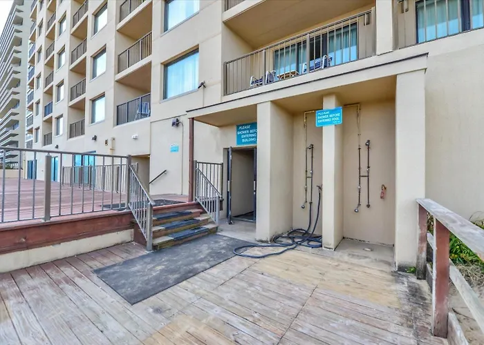 Marigot Beach-Beautiful 3 Bedroom Direct Oceanfront Condo!